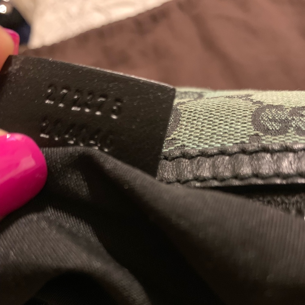 Authentic Gucci Excellent Condition! - image 5